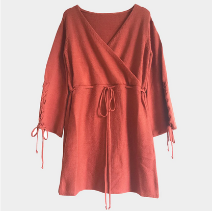 Robe Tricotée à Lacets Col V