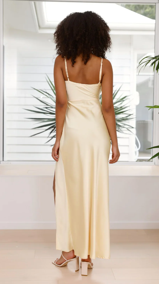 Élise – Robe Chic à Couleur Uni
